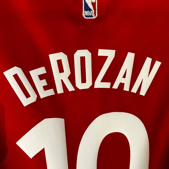 Adidas Raptors Jersey, 10 DeRozan, Women’s Large - Picture 3 of 6